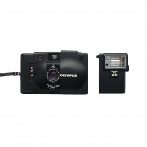 Купить Пленочный фотоаппарат Olympus XA2 + вспышка A11 - Polaroid