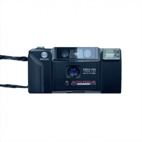 (Новый) Minolta AF-E Quartz-Date пленочный фотоаппарат