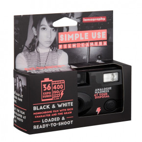 Пленочная камера Lomography Simple Use с ч/б пленкой Lady Grey 