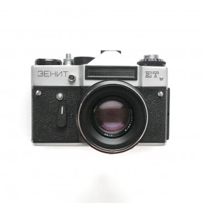 Зенит ЕТ + объектив Гелиос 44М-2 2/58 + чехол