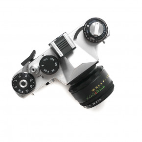 Зенит ЕТ + объектив Гелиос 44М-2 2/58 + чехол