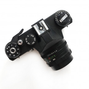 Зенит ЕТ черный пластик + объектив Гелиос - 44М 2/58 + чехол 