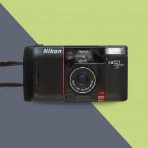 Nikon TW20 AF Date компактный пленочный фотоаппарат