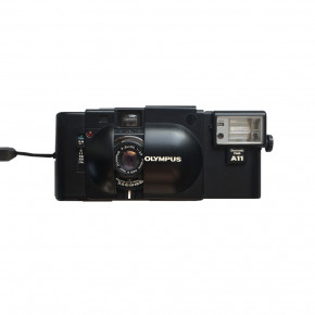 Пленочный фотоаппарат Olympus XA + вспышка A11 + box