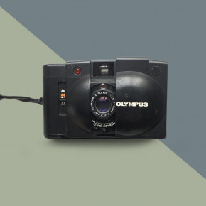 Пленочный фотоаппарат Olympus XA2 