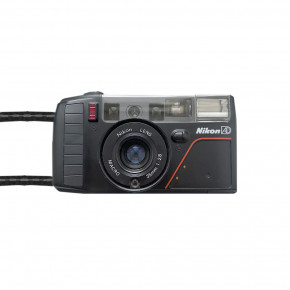 Nikon AD3 / Nikon L35AF / Nikon One•Touch пленочный фотоаппарат
