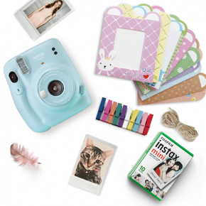 Fuji Instax Mini 11 Sky Blue + кассета + рамки для фотографий + прищепки