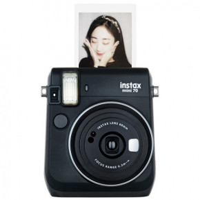 Fuji Instax Mini 70 Black + кассета + чехол + наклейки для фотографий