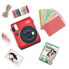 Fuji Instax Mini 70 Passion Red + кассета + прищепки + наклейки для фотографий