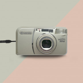 Yashica (Kyocera) Zoomate 120 se пленочный фотоаппарат 
