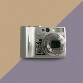 Nikon CoolPix 7900 (silver) цифровой фотоаппарат мыльница + чехол
