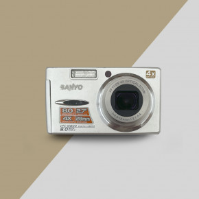 Sanyo VPC-W800 цифровой фотоаппарат мыльница y2k 