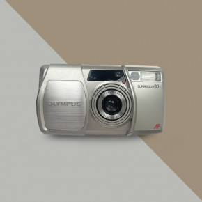Olympus SuperZOOM 80s (date) компактный пленочный фотоаппарат