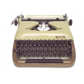 Печатная машинка Erika 1960 (латиница)