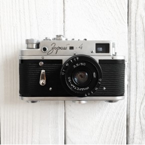 Зоркий 4 + объектив Индустар-50 3.5/50  фотоаппарат дальномерный + чехол кожа