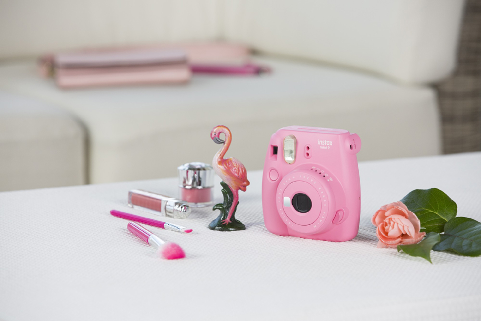 Фотоаппарат мгновенной печати Instax Mini 9 Flamingo Pink