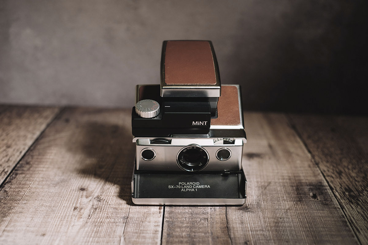 Polaroid SLR670-S Camera MINT